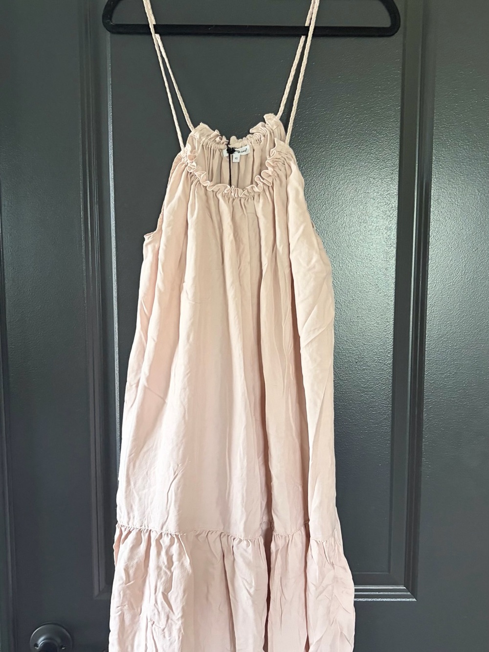 NWT Usubscribed 100% Silk
Cream Sleeveless Mini Dress with Ruffled Neckline
